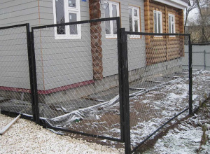 Забор из сетки рабицы 1,5 м*22 м черный